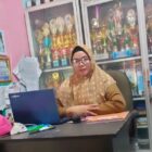 Sarim S.Pd., Ketua Yayasan sekaligus suami dari pemilik Yayasan Mutiara Ilmu, dalam sebuah wawancara menyampaikan pentingnya dukungan masyarakat terhadap pendidikan, terutama untuk generasi mendatang
