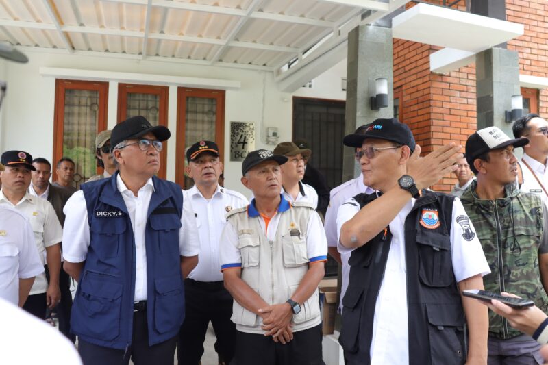 Pemerintah Kota Cimahi melalui Dinas Komunikasi dan Informatika (Diskominfo) menggelar Workshop Analisis dan Visualisasi Data Sektoral Kota Cimahi pada Rabu (09/10/2024). Acara ini dilangsungkan di Aula Gedung A Kantor Pemerintah Daerah Kota Cimahi