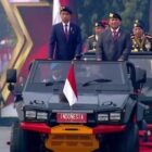 Presiden Joko Widodo (Jokowi) memimpin langsung apel pasukan dalam rangka Operasi Mantap Brata untuk mengamankan tahap pengambilan sumpah Presiden dan Wakil Presiden terpilih, Prabowo Subianto dan Gibran Rakabuming Raka