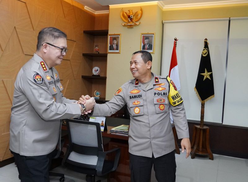 Tim bimbingan teknis (bimtek) dari Divisi Humas Polri melakukan kunjungan kerja ke Markas Polda Maluku, Kota Ambon, Selasa (15/10/2024)