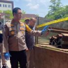 Kepolisian Daerah (Polda) Jawa Barat berhasil mengungkap kasus pencurian dengan pemberatan terhadap besi rel cadangan kereta api yang menyebabkan kerugian hingga Rp 513 juta