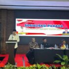 Kepala Bakesbangpol Kabupaten Serang, Epi Priatna, menegaskan bahwa tingkat partisipasi pemilih yang tinggi menjadi salah satu indikator suksesnya penyelenggaraan Pilkada