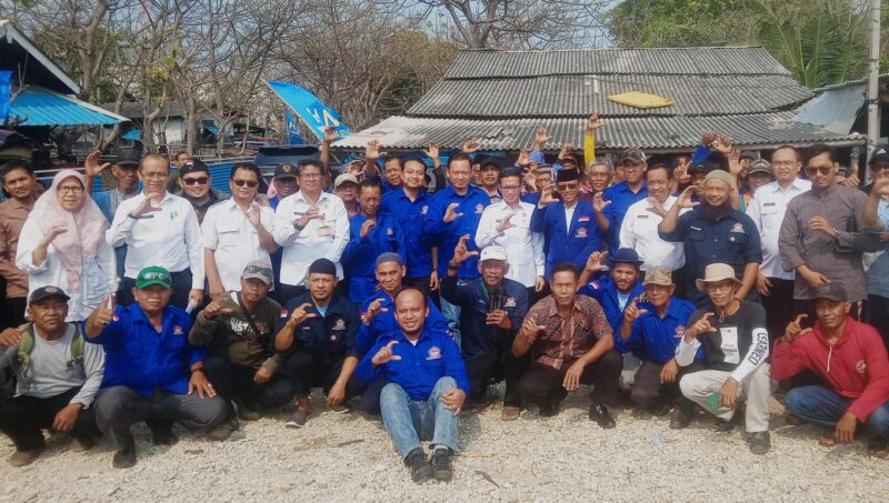 Pejabat Sementara (Pjs) Walikota Cilegon, Nana Supiana, melakukan kunjungan langsung ke masyarakat nelayan di Pangkalan Tanjung Peni, Kelurahan Warnasari, Kecamatan Citangkil, Rabu (16/10/2024)