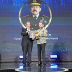 Jaksa Agung Republik Indonesia, ST Burhanuddin, meraih penghargaan kategori “Tokoh Penegak Hukum Humanis” dalam ajang bergengsi Detikcom Awards 2024 yang berlangsung di The Westin Jakarta pada Kamis, 17 Oktober 2024