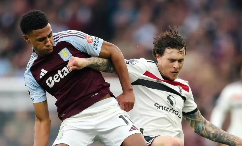 Aston Villa akan berusaha meraih kemenangan penting untuk kembali ke posisi empat besar Liga Primer Inggris saat mereka bertandang ke Craven Cottage