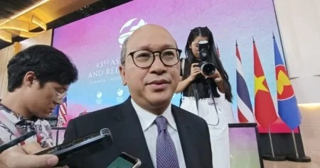 Rosan Roeslani, kembali menjabat sebagai Menteri Investasi dan Hilirisasi serta Kepala Badan Koordinasi Penanaman Modal (BKPM)