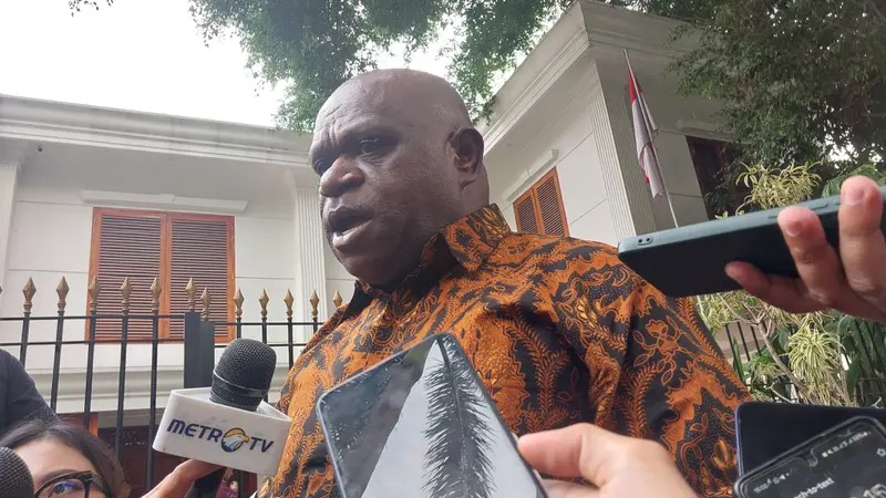 Presiden Republik Indonesia, Prabowo Subianto, secara resmi mengumumkan penunjukan Natalius Pigai sebagai Menteri Hak Asasi Manusia (HAM) dalam Kabinet Merah Putih periode 2024-2029