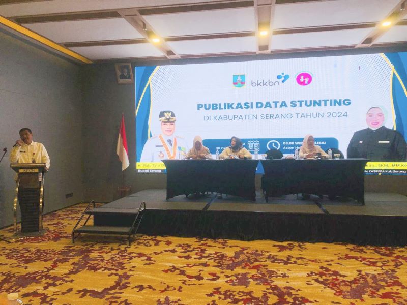 Rachmat Setiadi menjelaskan, Kabupaten Serang kini memegang peringkat ketiga di Provinsi Banten dalam penurunan stunting, dengan target ambisius sebesar 14 persen pada 2025 mendatang, sesuai arahan Bupati Ratu Tatu Chasanah