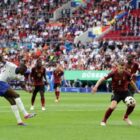 Laga lanjutan UEFA Nations League 2024 akan mempertemukan dua negara tetangga dengan sejarah persaingan panjang, Belgia dan Prancis, pada Selasa, 15 Oktober 2024, kick off Pukul 01.45 WIB