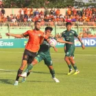 Pertarungan sengit akan tersaji dalam laga Grup 3 Liga 2 2024/2025 ketika Persibo Bojonegoro menjamu Persela Lamongan di Stadion Letjen H. Soedirman, Bojonegoro, Sabtu (12/10/2024) pukul 15.30 WIB
