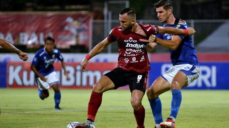 Pertandingan antara Persita Tangerang melawan Bali United pada Minggu, 20 Oktober 2024, menjadi salah satu laga menarik dalam lanjutan BRI Liga 1 musim ini