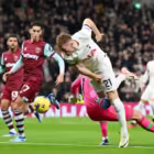 Liga Primer Inggris kembali menyuguhkan laga panas setelah jeda internasional dengan Derby London yang seru antara Tottenham Hotspur dan West Ham United, pada Sabtu, 19 Okober 2024, Kick Off Pukul 18.30 WIB