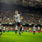 Valencia akan memulai kompetisi Copa del Rey mereka dengan bertandang ke Madrid untuk menghadapi tim strata keenam, Parla Escuela, pada Kamis, 31 Oktober 2024, pukul 03.00 WIB