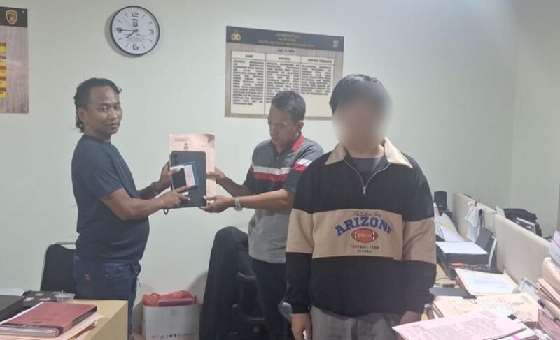 Kepolisian Resor Metro Tangerang Kota berhasil menetapkan seorang remaja, YH (19), sebagai tersangka dalam kasus penyekapan dan kekerasan seksual yang menimpa seorang remaja berinisial VLR (17)