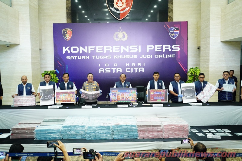 Dalam pengungkapan besar-besaran, Satgas Penanggulangan Judi Online Polri berhasil menyita uang senilai Rp78,1 miliar dari sindikat judi online internasional