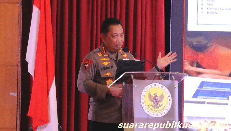 Kapolri Jenderal Pol Listyo Sigit Prabowo mengungkapkan komitmennya untuk terus mengawal Asta Cita, delapan misi strategis pemerintahan Presiden Prabowo Subianto dan Wakil Presiden Gibran Rakabuming Raka, demi kesejahteraan rakyat dan tercapainya visi besar Indonesia Emas 2045