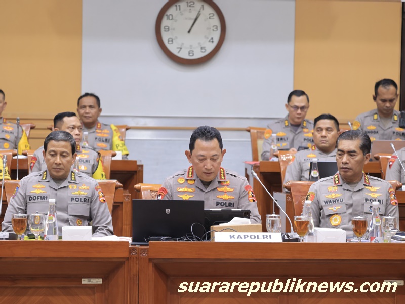 Kapolri Jenderal Pol. Listyo Sigit Prabowo mengungkapkan pencapaian besar institusinya dalam menjaga keamanan dan ketertiban masyarakat (kamtibmas)