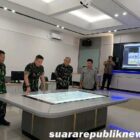 Mayor Jenderal TNI Iroth Sonny Edhie, Kepala Pusat Perhubungan Angkatan Darat (Kapushubad), melakukan peninjauan terhadap Uji Fungsi Smart Class di Pusat Pendidikan Artileri Pertahanan Udara (Pusdikarhanud) pada Jumat, 15 November 2024
