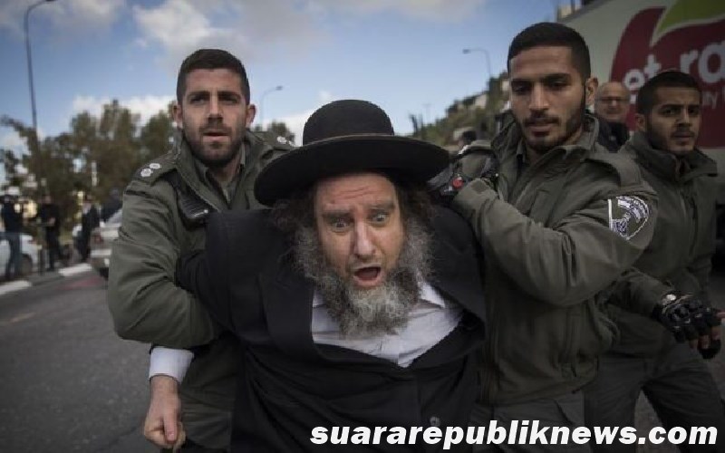 Pada Jumat, 15 November 2024 yang lalu, Israel mengumumkan sebuah langkah penting yang dipandang sebagai upaya mendobrak tabir tradisi lama di kalangan masyarakat Yahudi ultra-Ortodoks (Haredi)