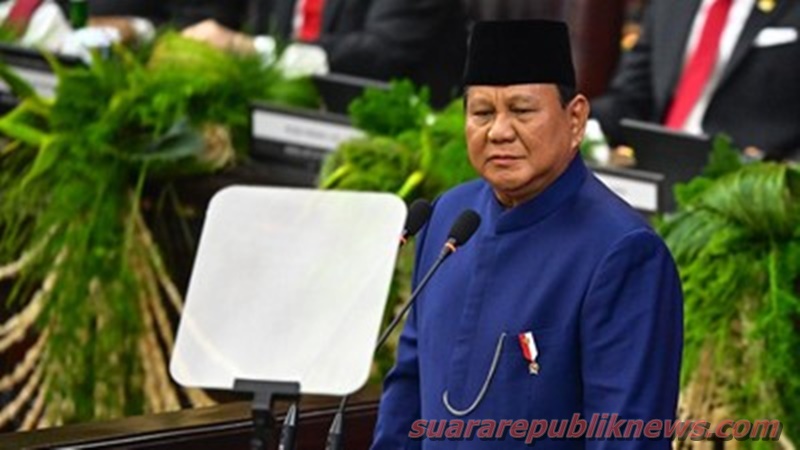 Presiden Prabowo Subianto menyampaikan imbauan kepada para pendukungnya untuk menyisihkan Rp100 ribu setiap bulan demi membantu pendidikan anak-anak kurang mampu di Indonesia