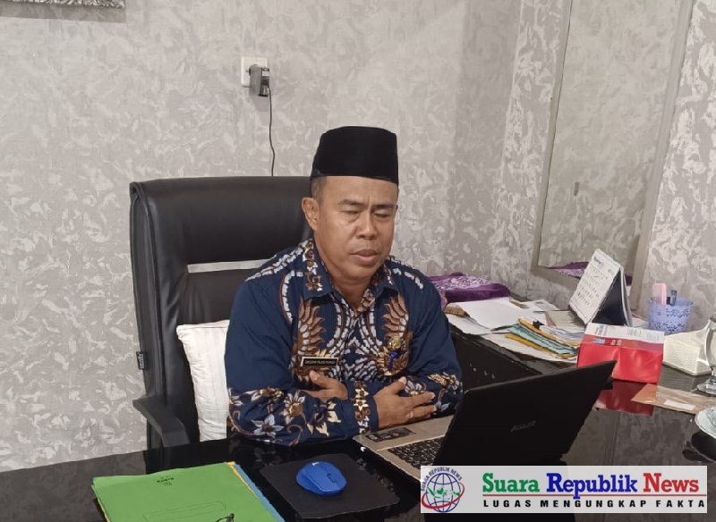 Kepala Sekolah SMKN 4 Kota Tangerang, Dedih Rustandi, S.Pd.,