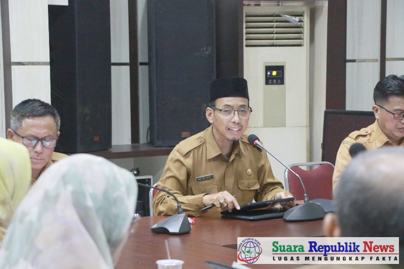 Rapat Koordinasi (Rakor) Persiapan Menyambut Libur Nataru Tahun 2025 di Aula Disporapar pada Senin, 9 Desember 2025