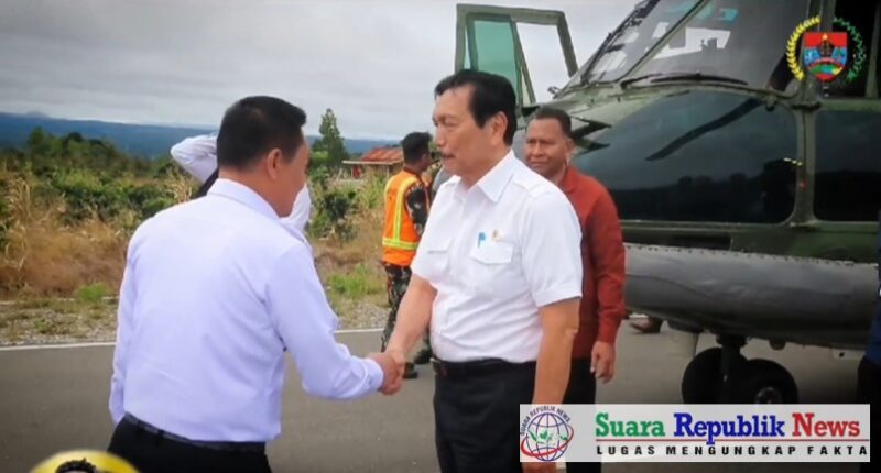 Luhut Binsar Panjaitan, bersama Menteri Pendidikan Tinggi, Sains, dan Teknologi (Mendiktisaintek), Prof. Satryo Soemantri Brodjonegoro, melakukan kunjungan kerja ke area Pengembangan Food Estate (FE) dan pembangunan Taman Sains Teknologi Herbal dan Hortikultura (TSTH2) di Kecamatan Pollung, Humbang Hasundutan, pada Rabu (11/12/2024)